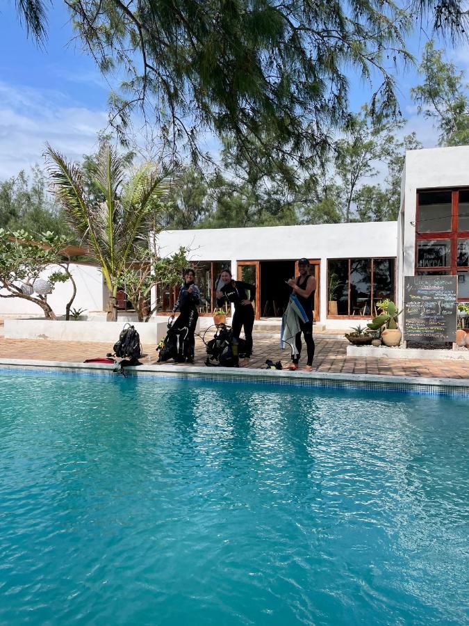 مبيت وإفطار Praia do Tofo Liquid Dive Adventures المظهر الخارجي الصورة